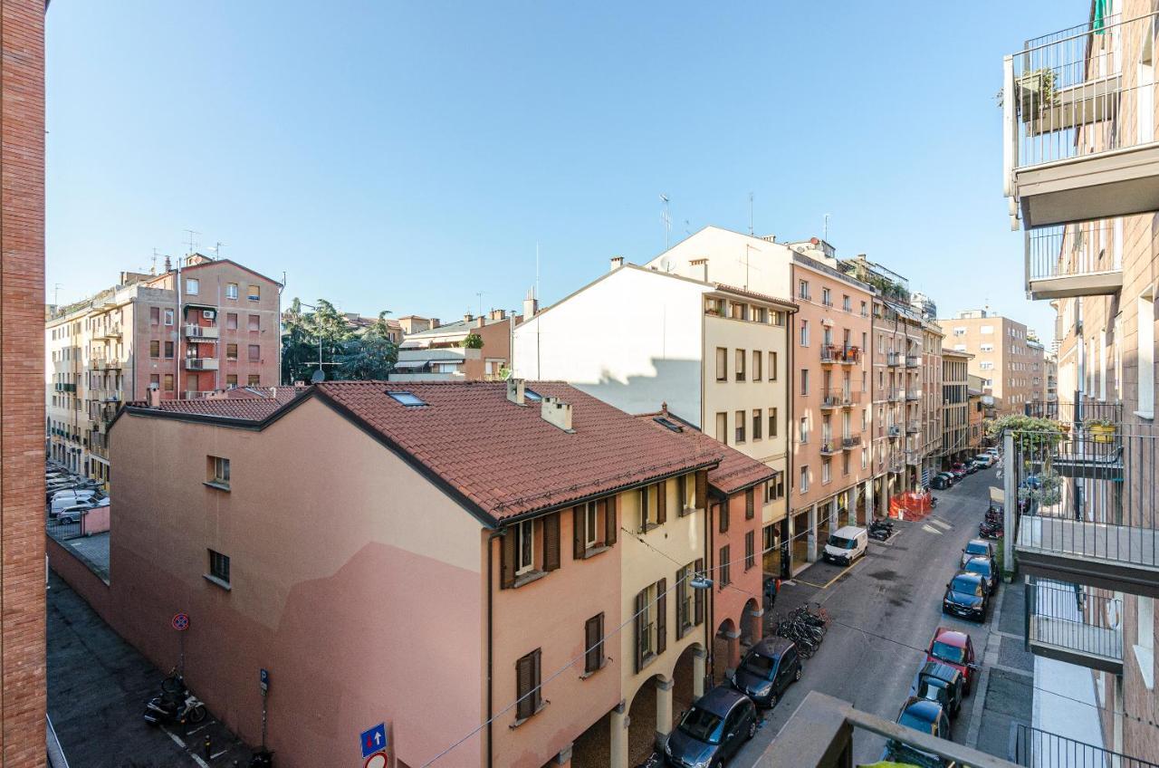 Dimora Panesa Apartment Болоня Екстериор снимка